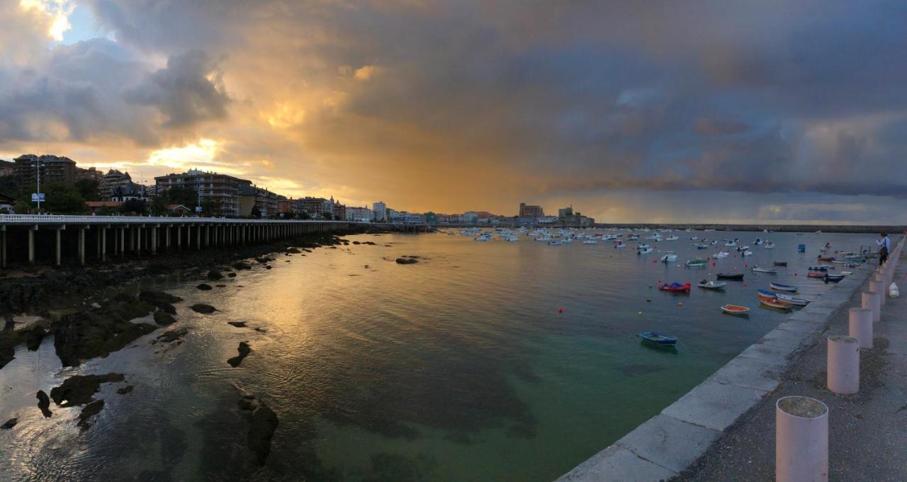 Apartamento 2 Centrico Garaje Wi-Fi Para Trabajar Appartement Castro Urdiales Buitenkant foto